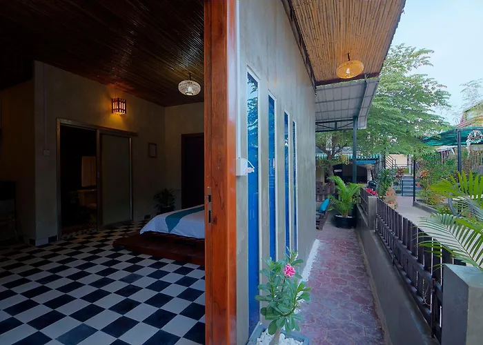 Old Khmer House 3*